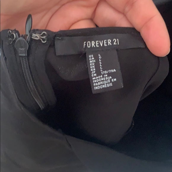 Black halter romper - Picture 7 of 7